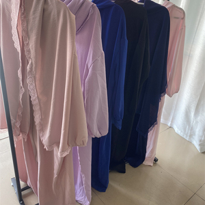 Abaya de Crepé de Alta Calidad con Mangas Elásticas, Ropa Islámica Transpirable, Vestido de Oración con Cremallera Delantera y Pañuelo Adicional - Product Image 5