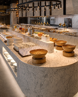 Comptoir de buffet d'hôtel de luxe sur mesure, station de buffet commerciale moderne en marbre, bar de cuisine en direct, mobilier de restaurant, aménagement clé en main