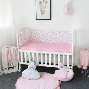 Chine <span class=keywords><strong>pas</strong></span> <span class=keywords><strong>cher</strong></span> en gros rose crème glacée imprimé respirant doux mousseline bébé <span class=keywords><strong>lit</strong></span> pare-chocs <span class=keywords><strong>de</strong></span> sécurité ensemble pour - Product Image 3