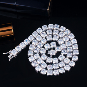 Collier Tennis en Cristal Zircon Cubique Grand et Très Brillant Plaqué Argent de Luxe pour Femmes Accessoires de Fête - Product Image 3