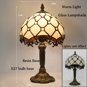مصباح طاولة زخرفي بسيط على طراز تيفاني من الزجاج الملون، مصنوع يدويًا بأسلوب فني عتيق، إضاءة جانبية للسرير بقاعدة برونزية، ضوء دافئ 3500 كلفن - Product Image 6