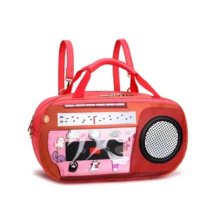 流行的塔包厂家pu皮革收音机造型清晰pvc定制塔式背包