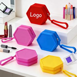 กระเป๋าเครื่องสำอางซิลิโคนอเนกประสงค์น้ำหนักเบาขายดี พร้อมโลโก้สั่งทำ ซิปกันน้ำ หรูหรา สำหรับการเดินทาง - Product Image 2