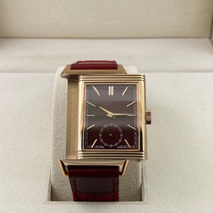 นาฬิกา Reverso รุ่นคลาสสิก หน้าปัดสีแดง ตัวเรือนทองหรู สายหนัง ดีไซน์ย้อนยุค หรูหรา ออกแบบพิเศษ นาฬิกาสองหน้า - Product Image 2