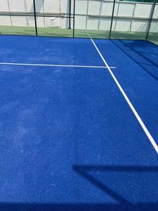 Cancha de Pádel de Acero 100% Reciclable, Instalación Deportiva Ecológica, Fabricación Cero Residuos, Comercio Global B2B - Product Image 5