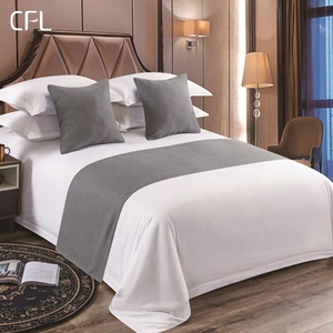 La <span class=keywords><strong>biancheria</strong></span> <span class=keywords><strong>da</strong></span> <span class=keywords><strong>letto</strong></span> bianca 100% del cotone dell'<span class=keywords><strong>hotel</strong></span> delle strisce di CFL 3 cm ha montato gli strati nel lenzuolo eccellente dei rifornimenti di ospitalità - Product Image 6