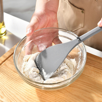 Nouveaux produits tendance ustensiles de cuisine outils de cuisine spatule en silicone ustensiles de cuisine en silicone accordeur en silicone