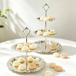2/3-laags vintage geëmbosseerde verzilverde taartplateau van ijzer en zinklegering, Europese dessertpresentatiehouder voor bruiloften en feesten - Product Image 2