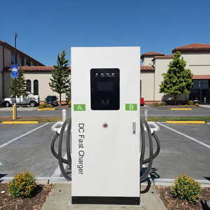 เครื่องชาร์จรถยนต์ไฟฟ้า Deedian 120KW แบบ CCS2 ชาร์จเร็ว ได้รับการรับรองมาตรฐาน CE ทนทานระดับ IP54 รองรับแรงดันไฟฟ้าขาเข้า 380V พร้อมสายเคเบิลยาว 5 เมตร เหมาะสำหรับใช้งานเชิงพาณิชย์ - Product Image 4