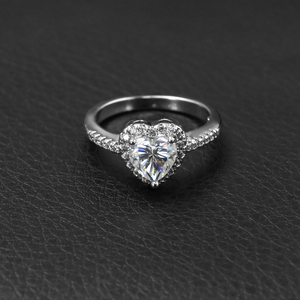 Anillo de Moissanita en Forma de Corazón de 1.2ct, Ajustable, D VVS1, Chapado en Oro de 18K, Anillo de Compromiso y Boda para Mujer, Venta al Por Mayor - Product Image 1
