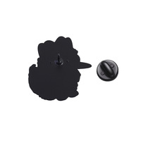Nouveau gros blanc joli chat broche dessin animé beau chat avec couteau métal accessoires Badge doux émail épinglette