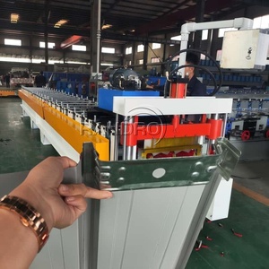Machine de formage de panneaux de toiture à <span class=keywords><strong>joint</strong></span> de fixation caché par clip, portable, pour tôles à <span class=keywords><strong>joint</strong></span> <span class=keywords><strong>debout</strong></span>, machine de fabrication de revêtements par rouleaux - Product Image 3