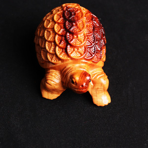 เต่าไม้พีช งานฝีมือถือมือ ของตกแต่งภายในบ้านเสริมมงคล ของขวัญชิ้นเล็ก - Product Image 3