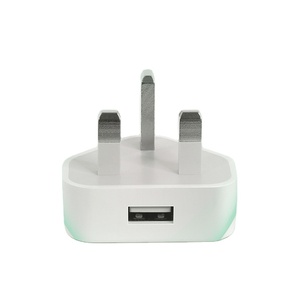 Chargeur mural électrique 5V1A avec port USB-A, prise UK, protection OVP, charge rapide QC3.0, certifié CE, adaptateur 3 broches - Product Image 2