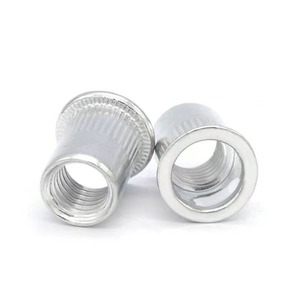 Écrou <span class=keywords><strong>à</strong></span> Vis Mâle <span class=keywords><strong>à</strong></span> Droite en Acier Inoxydable Zingué Classes 4.8 & 6.8 Métrique/Imperial M3 pour Usage Industriel - Product Image 2