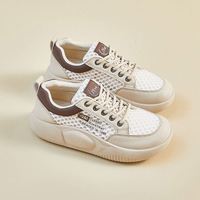 Baskets décontractées d'été pour femmes, style coréen, blanches, à bout rond, en maille respirante, semelle extérieure en caoutchouc durable, rehaussantes
