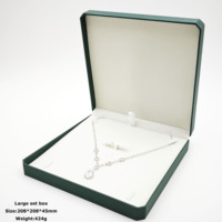 Estuche Portátil Octogonal Verde Texturizado para Joyas con Cierre de Hebilla, Empaque Premium para Anillos, Pulseras y Collares