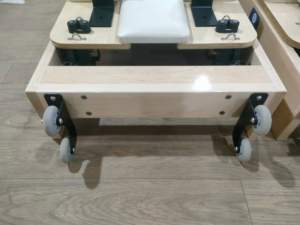 Nuovo Tipo di Macchina Professionale per Studio di Yoga, Reformer Pilates in Legno d'Acero con Logo Personalizzato - Product Image 4
