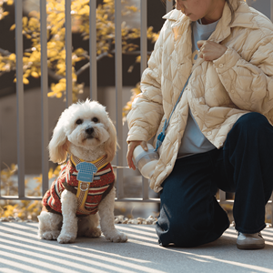 Laisse multifonctionnelle pour chien de 1,3 mètre avec bouteille d'<span class=keywords><strong>eau</strong></span> de 200 ml, sangle bandoulière, <span class=keywords><strong>porte</strong></span>-sac portable pour nourriture et déchets pour les voyages avec animaux de compagnie - Product Image 4