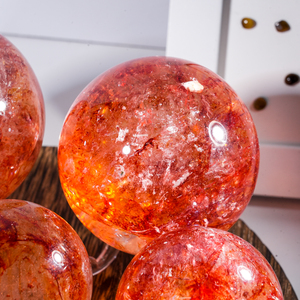 Esfera de cuarzo de fuego rojo Natural tallada a mano piedras de Fengshui espirituales bola de cristal Natural grande bolas de cuarzo de fuego rojo - Product Image 2