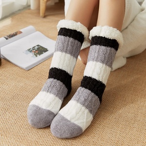 Delle ragazze delle signore Ha Lavorato A Maglia di Inverno Caldo <span class=keywords><strong>pile</strong></span> Foderato Piano Casa <span class=keywords><strong>Calze</strong></span> spesse <span class=keywords><strong>Calze</strong></span> Slipper <span class=keywords><strong>Con</strong></span> Anti-Grip antiscivolo - Product Image 4