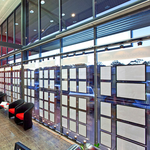 <span class=keywords><strong>Porte</strong></span>-panneaux publicitaires en acrylique pour <span class=keywords><strong>agence</strong></span> de voyage A2 A3 A4, montage mural, signalisation de vente au détail - Product Image 6