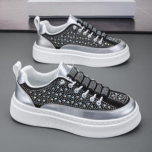 Scarpe Casual Estive di Lusso Leggero con Diamanti, Traspiranti, alla Moda, Basse, con Suola Morbida, Sportive da Uomo, Versatili, Tipo Skateboard - Product Image 1