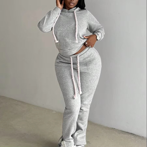 Completo Sportivo da Donna Stile Streetwear con Motivo a Lettere, 2 Pezzi: Felpa con Cappuccio a Maniche Lunghe Traspirante e Pantaloni a Zampa - Product Image 1