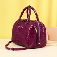 Sac à main de luxe léger pour femme en similicuir grain crocodile, sac fourre-tout coussin, sac à bandoulière simple, sac de travail et de transport, vente en gros
