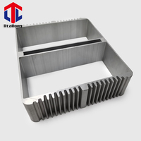Boîtier de dissipateur thermique en aluminium extrudé personnalisé de grande taille pour la série LED 6000, avec pliage, soudage, tolérance de précision et usinage CNC