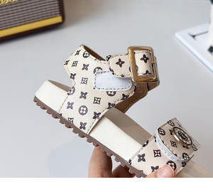 Летние унисекс-сандалии для малышей 2026 года в корейском стиле, модные, легкие, без застежек, из синтетической кожи, повседневные пляжные туфли - Product Image 4