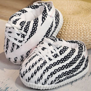 Precio de fábrica Popular exquisitos diseños invierno cálido felpa Adolescente Adulto interior casa zapatillas Zapatillas - Product Image 3