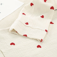 Set Piyama Wanita Katun Muslin Murni Motif Hati Lengan Panjang Atasan Kancing Celana Lurus Pakaian Tidur Pemasok OEM