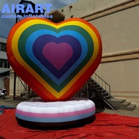 Accessoires de décoration de couleur sur mesure coeur de couleur arc-en-ciel gonflable, ballon de modèle gonflable énorme coeur pour la Saint-Valentin
