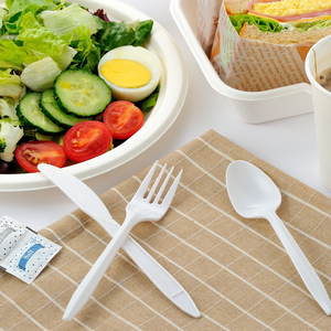 Set di posate in plastica PP di peso medio da 500 pezzi con contenitori per sale e pepe, colore bianco - Product Image 5