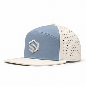 Gorra Deportiva de Alta Calidad 100% Poliéster con Protección Solar, Impermeable, con Orificios Cortados a Láser, Transpirable, con Logotipo Bordado y Cierre a Presión - Product Image 1