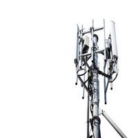 Tour de télécommunication monopôle de 20 m pour toiture, technologie professionnelle, pour le déploiement de micro-cellules 5G en zone urbaine