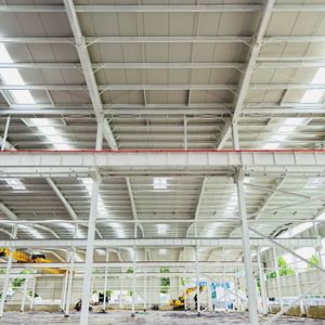 Capannone Industriale Prefabbricato Efficiente con Struttura in Acciaio Moderna, per Aziende Leader - Product Image 3