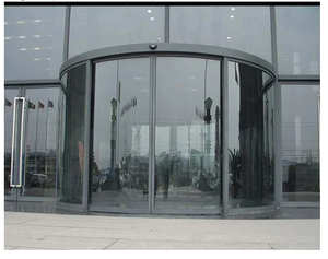 Temperli cam fiberglas ekran örgü rüzgar geçirmez özelliği ile şık yarım daire ticari alüminyum kavisli kapı sistemi - Product Image 1