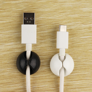Clips para cables, organizadores de cables redondos de plástico en forma de C para gestión de cables de escritorio, blancos y negros - Product Image 2