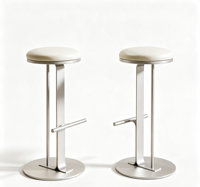 Tabouret de bar commercial moderne et léger en cuir avec assise en bois, base en métal à poteau unique et repose-pieds, hauteur comptoir pour cuisine