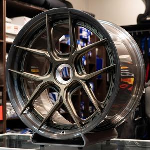 Rines de Carreras de Bronce Pulido Brillante Personalizados, Ruedas Forjadas para Porsche 911 992 Turbo S GT3 McLaren <span class=keywords><strong>720S</strong></span> 750S <span class=keywords><strong>Ferrari</strong></span> 488 - Product Image 1