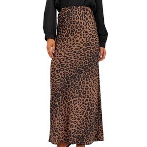 Jupe longue en satin personnalisée OEM, imprimé léopard sexy, taille haute élastique, style vintage soyeux, respirante, tricotée - Product Image 3