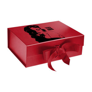 Caja de Regalo Rígida Roja Rectangular de Papel de Arte con Forro de Satén, Impresión a Cuatro Colores, Impresión Offset con Cinta, Empaque de Alta Gama - Product Image 1