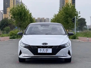 Hyundai Elantra Pure Oil Elite Edition 2022 en <span class=keywords><strong>bon</strong></span> état, berline compacte d'<span class=keywords><strong>occasion</strong></span> 5 places pour usage familial - Product Image 1