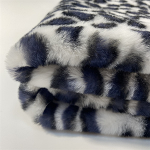China Manufacturer Wholesale Super Soft Animal Faux Fur Leopard <strong>Print</strong> <strong>Rabbit</strong> Plush Polyester <strong>Fabric</strong> - Product Image 5