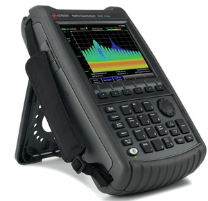 Analyseur à micro-ondes portable Keysight FieldFox, N9918B,26.5 GHz, effectuer des mesures en direct pour la plage dynamique 5G NR 115 DB - Product Image 2