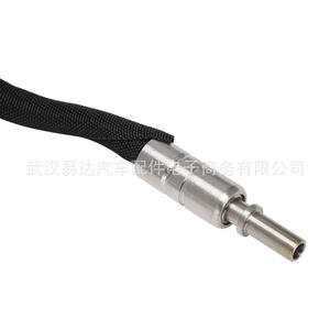 สายฉีดน้ำมันเชื้อเพลิง LR051528 สำหรับแลนด์โรเวอร์ เรนจ์โรเวอร์ ฟรีแลนเดอร์ อีโวคไนลอนเสริมแรงอะไหล่ทดแทนใหม่ - Product Image 2