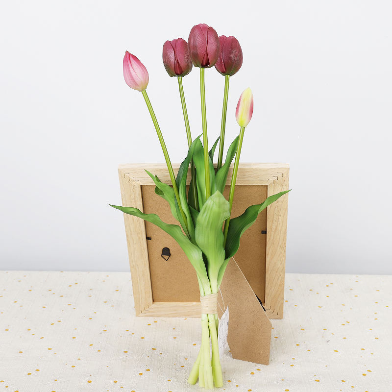 สีม่วงเข้ม