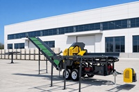 Fendeuse de bois professionnelle à essence avec convoyeur de 12 pieds, pompe à moteur et capacité de 30 tonnes, location pour distributeurs forestiers